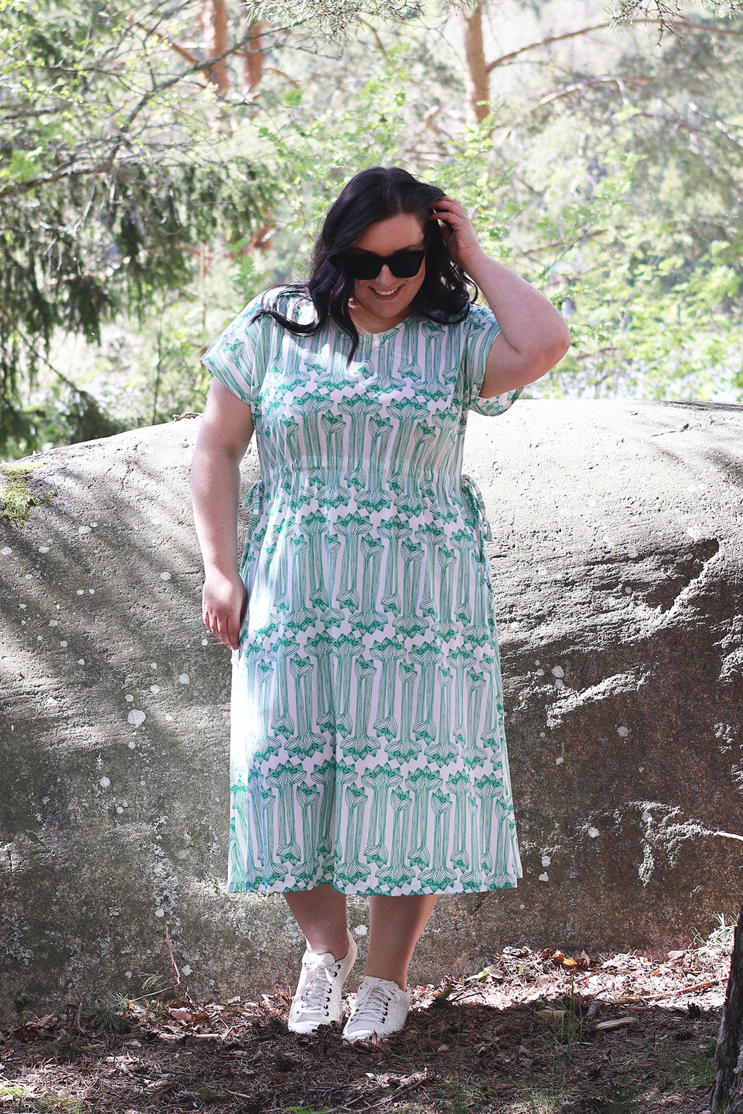 Amy-neulosmekko Amaryllis-kuosilla