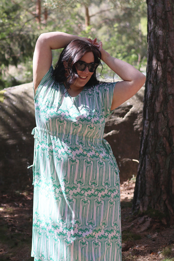 Amy-neulosmekko Amaryllis-kuosilla