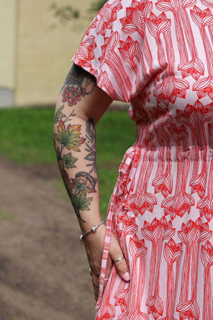 Amy-neulosmekko Amaryllis-kuosilla