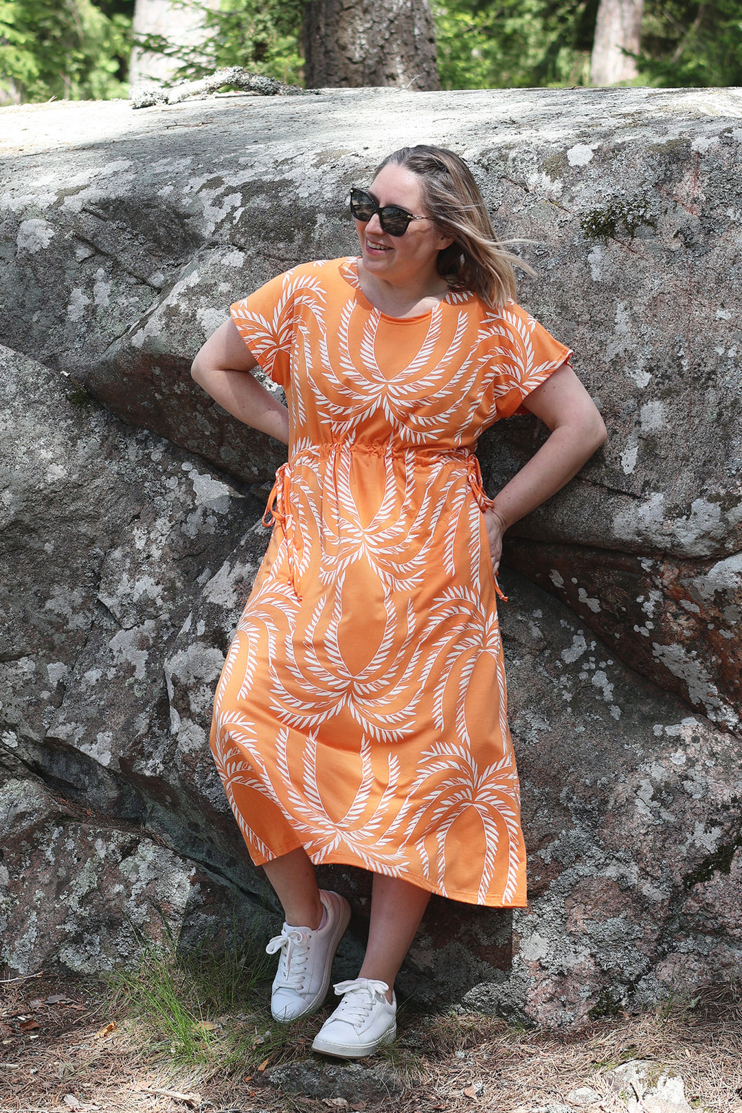 Amy-neulosmekko koossa M/L.