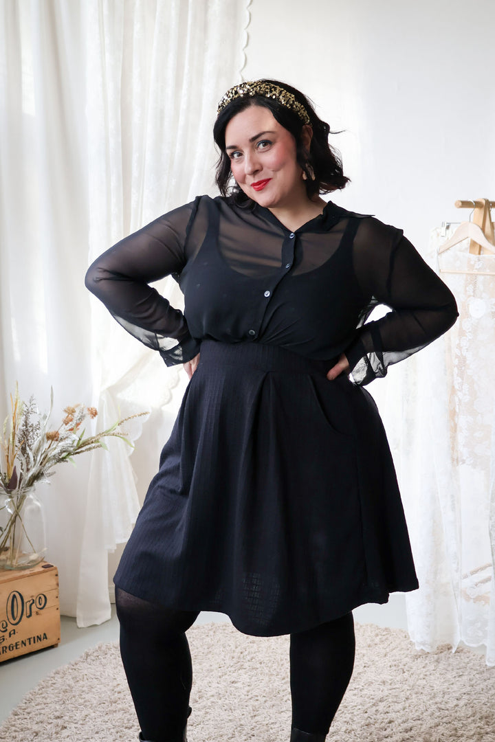 Armi-neuloshame on helppo asustaa niin juhliin kuin arkeenkin.