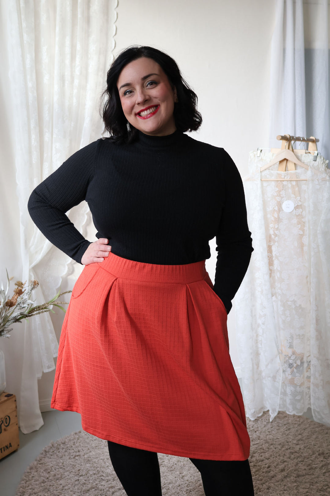 Oranssi Armi-neuloshame koossa XXL.