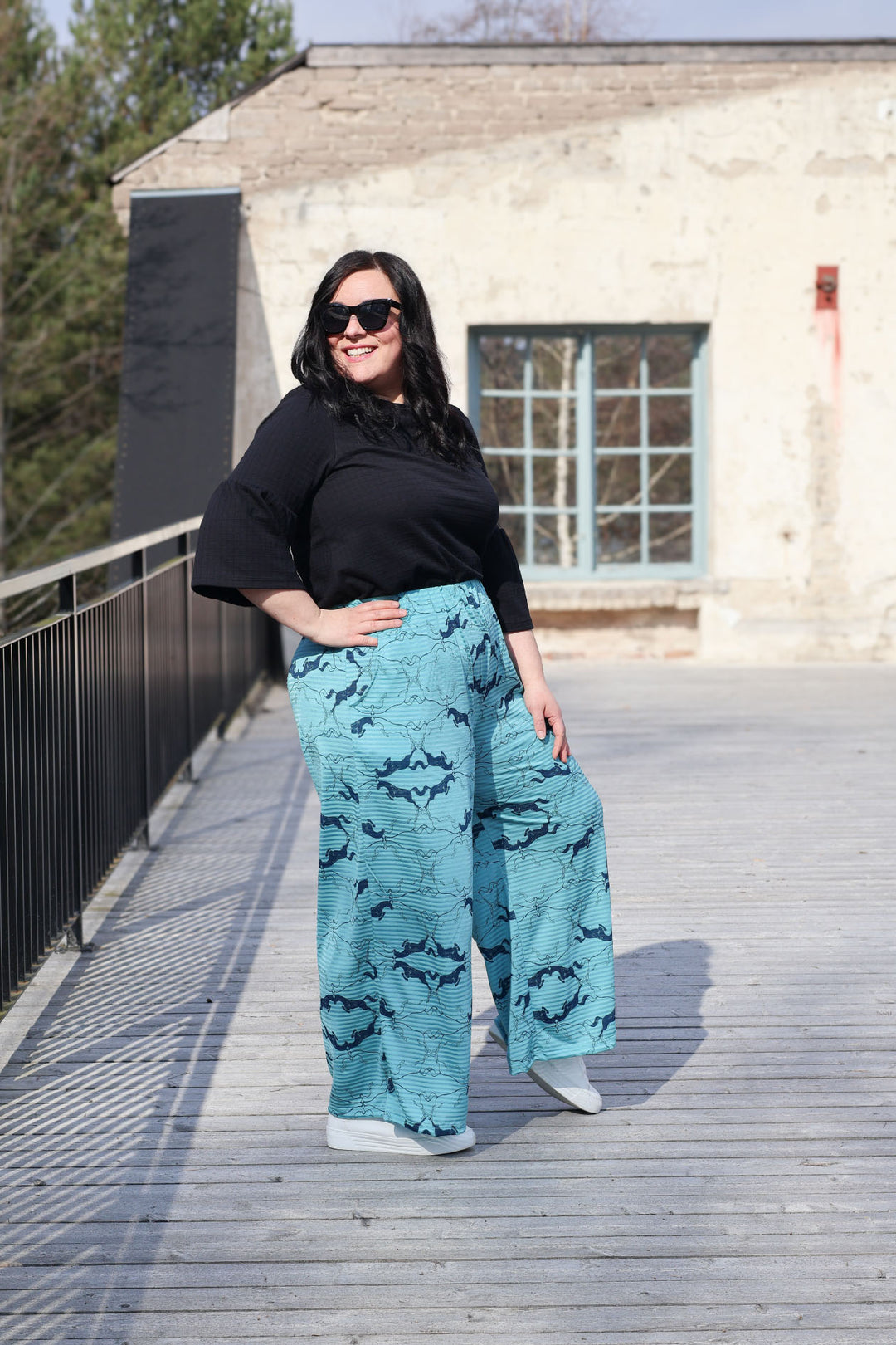 Jade-housu Hold your horses-kuosilla