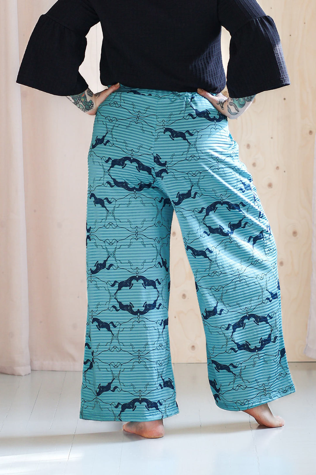 Jade-housu Hold your horses-kuosilla