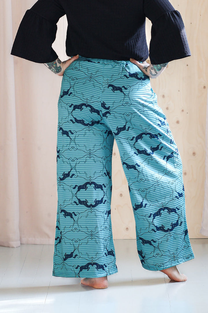 Jade-housu Hold your horses-kuosilla