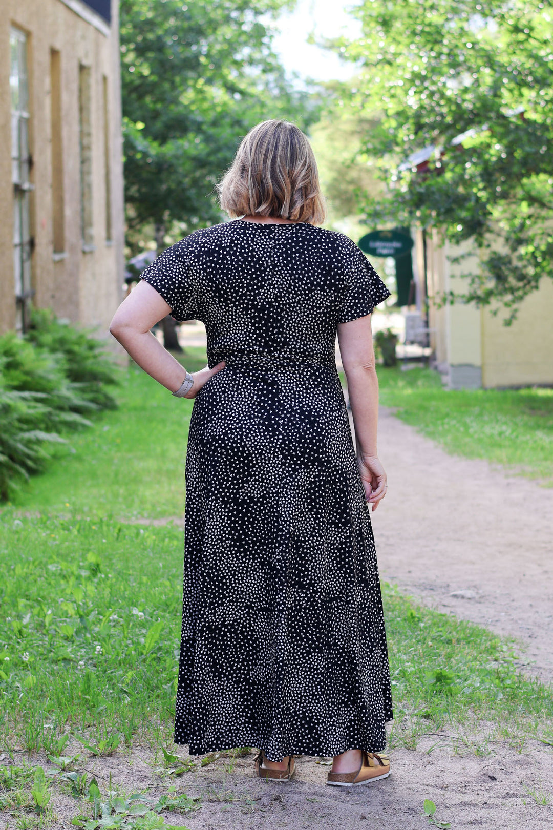 Laura-kietaisumekko Muru-kuosilla