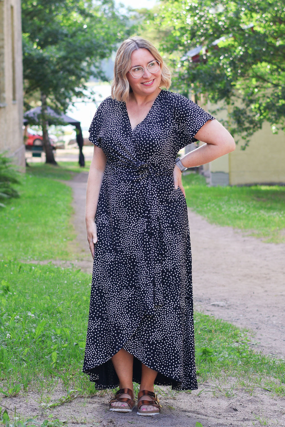 Laura-kietaisumekko Muru-kuosilla