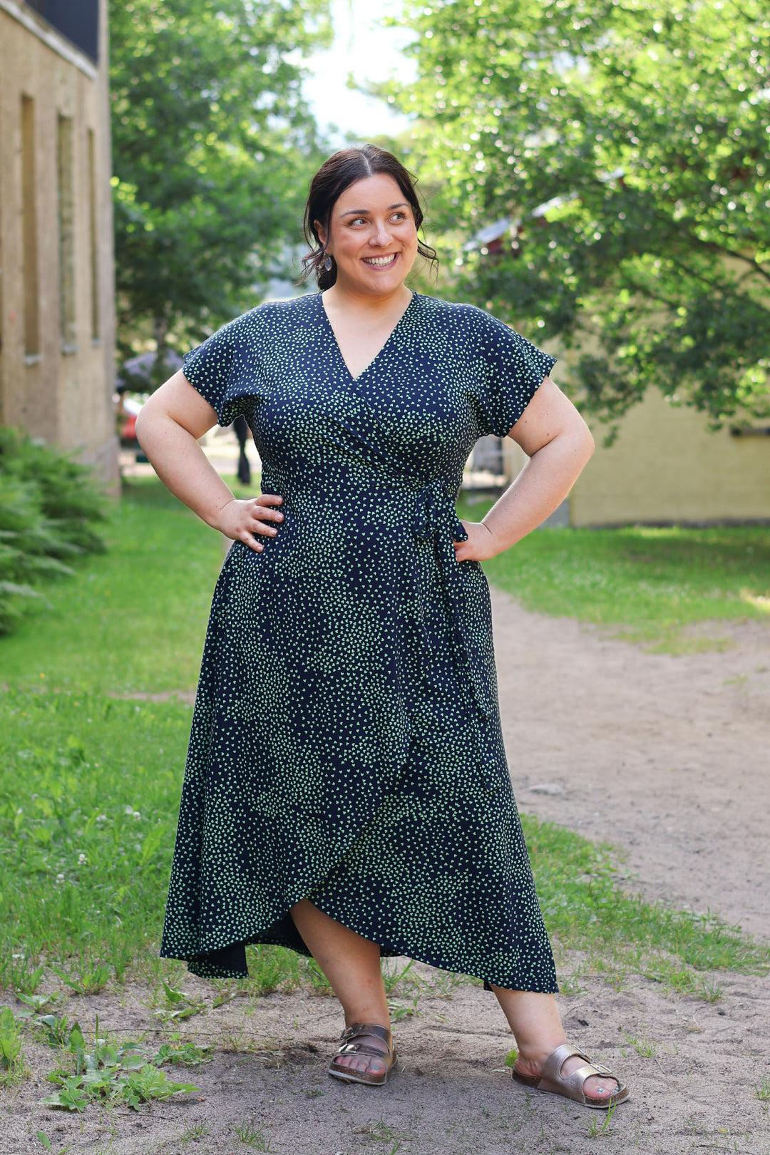 Laura-kietaisumekko Muru-kuosilla
