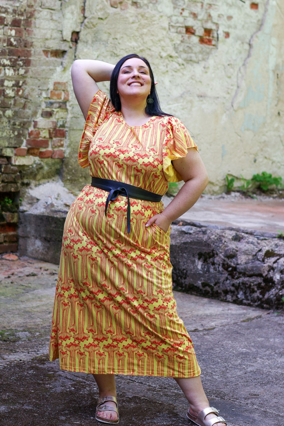 Miina-maxineulosmekko Amaryllis-kuosilla koossa XXL. Tämäkin mekko on valmistettu Suomessa!