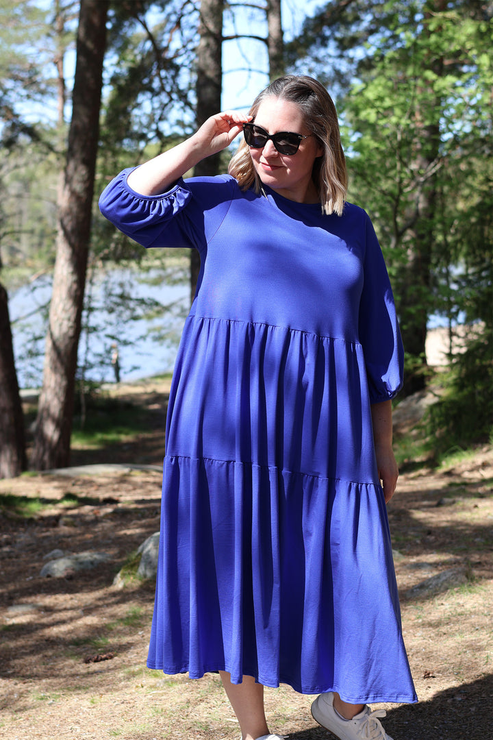 Nova-neulosmekko yksivärinen