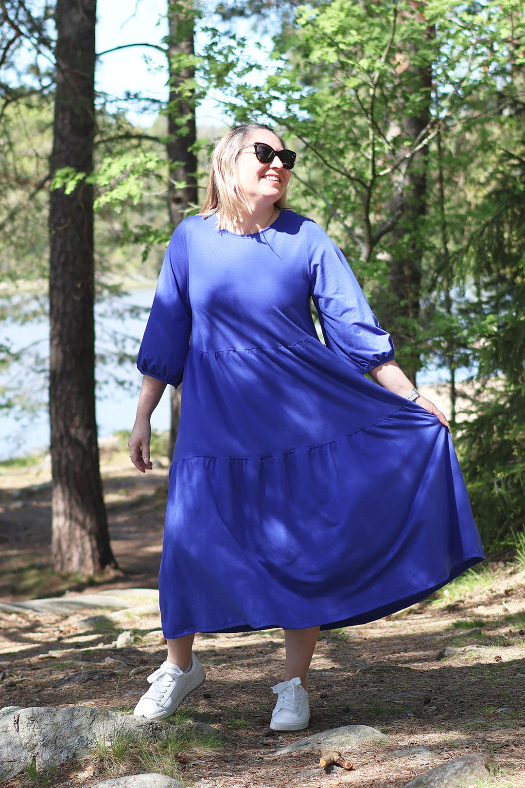 Nova-neulosmekko yksivärinen